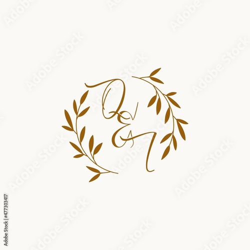 QI initial wedding monogram logo