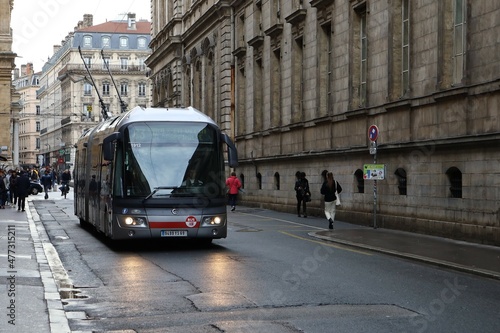 Bus de transport en commun de la société TCL, ville de Lyon, département du Rhône, France