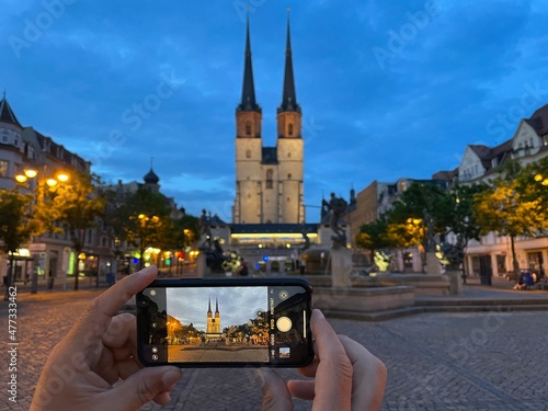 Handy Fotografie am Hallmarkt in Halle / Saale photo