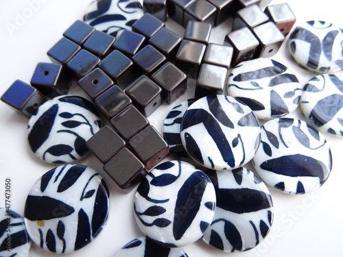 Haematite Gemstone Gubes and Black and White Mother Of Pearl Round Beads