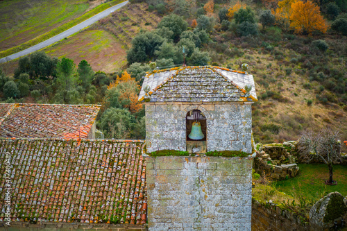 Path to the Castelo de Monterrei photo