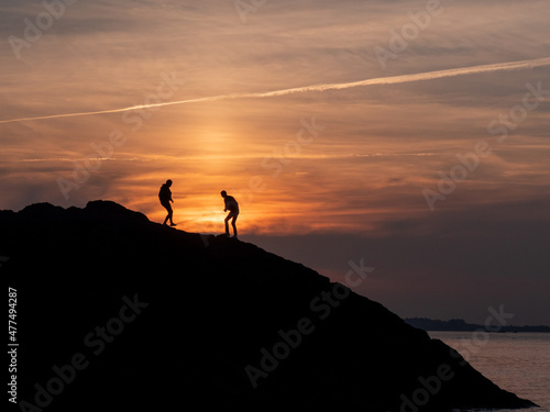 Balade sous un soleil couchant