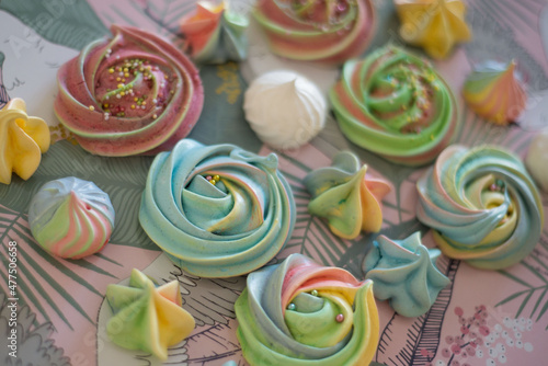Obraz na płótnie Hand-made pavlova meringues. Natural, colorful and tasty. w salonie