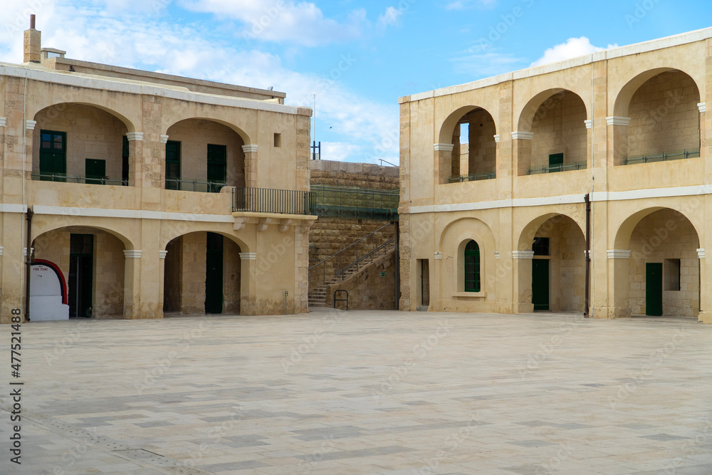 courtyard of the palace of the palace city