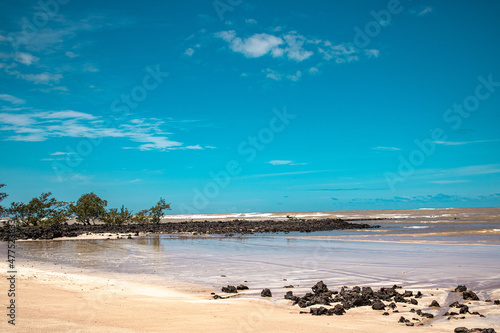 Dia de sol na praia Praia Santa Cruz - Esp  rito Santo