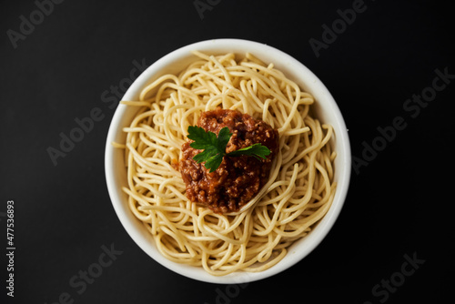 Spaguetti pasta in a bowl photo