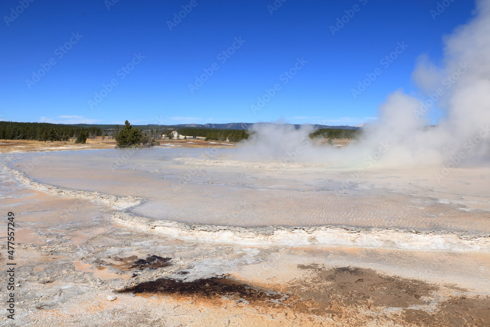 Great Fountain Geyser erupting, Yellowstone National Park, Wyoming Great Fountain Geyser erupting, Yellowstone National Park, Wyoming