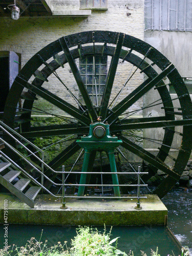 Wassermühle, Antrieb durch fliessendes Wasser photo