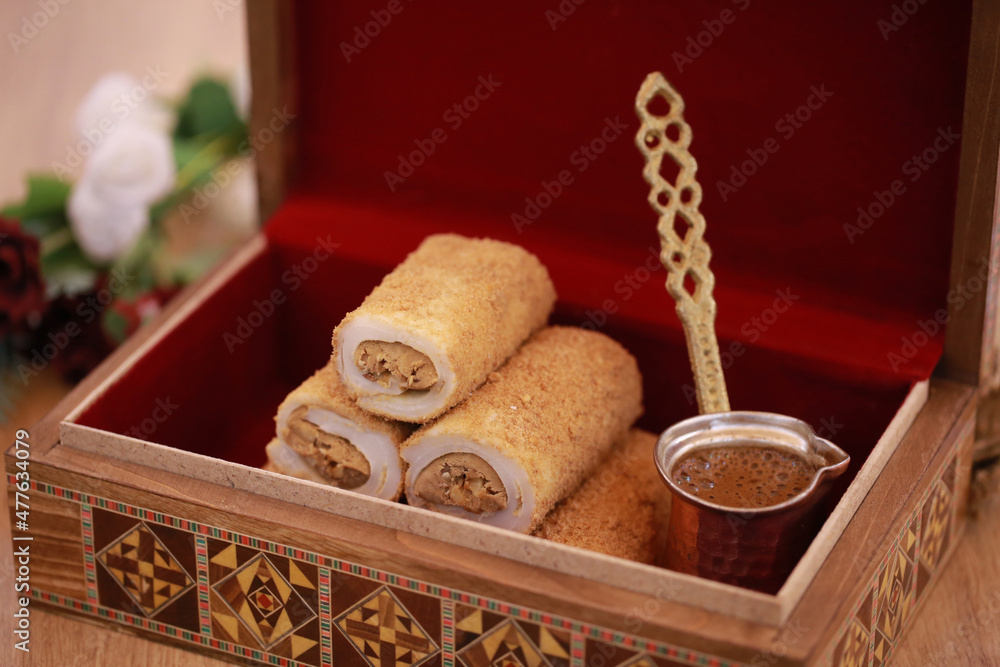 Fototapeta premium turkish, lokum, candy, dessert, almonds, arabic, asia, asian, cashews, coffee, culture, delicacy, delight, east, eastern, food, fresh, fruit, gourmet, halva, ingredient, marmalade, menu, middle, mint