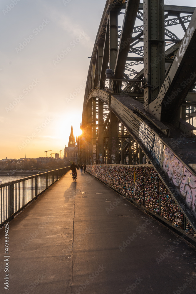 Hohenzollernbrücke Köln 
