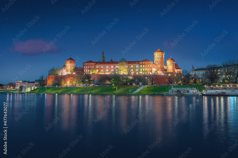 Fototapeta premium Wawel Castle Skyline at night - Krakow, Poland