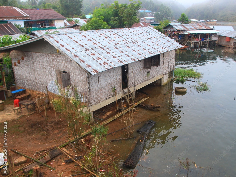 Naklejka premium House near river