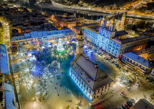 Aerial photo of Kaunas Old Town with a Christmas market and a Christmas tree