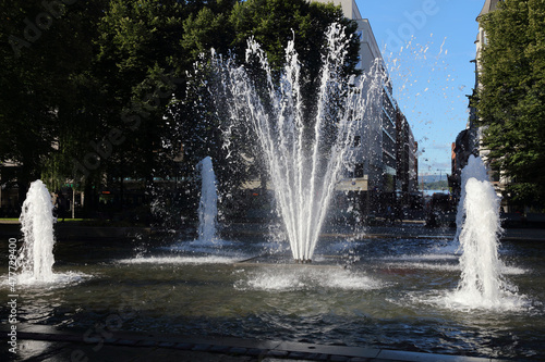 Oslo - Springbrunnen   Oslo - Fountain