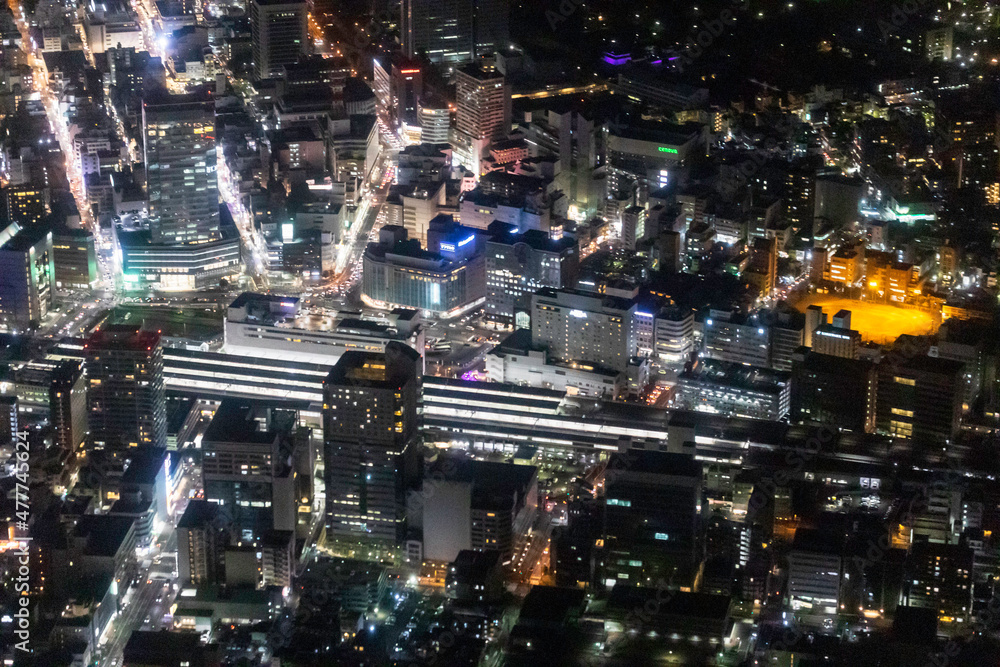 夜の静岡駅付近を南側から空撮