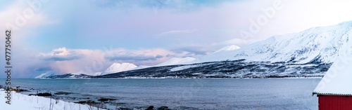 Der Fjord Sørlenangen am Ullsfjord im Winter © Dr. Jürgen Tenckhoff