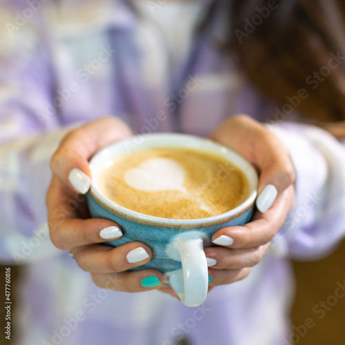 Café Colombiano - preparación - café en grano y café molido - Capuchino 
