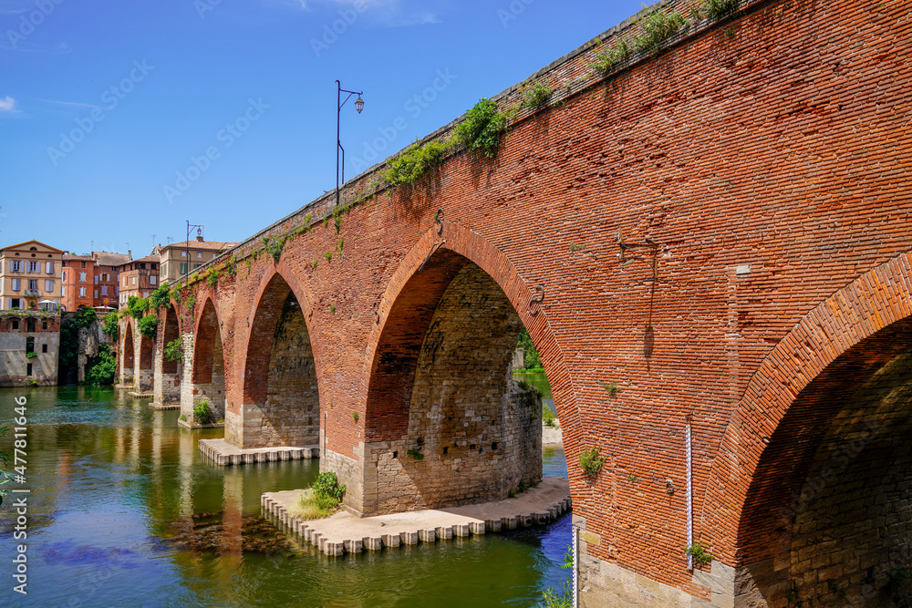 albi mediaeval access bridge city above the tarn river