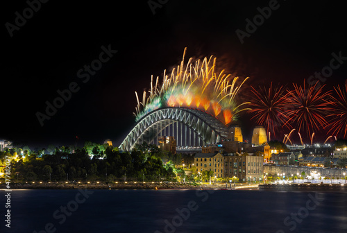 Photography Sydney Harbour Bridge New Years Eve fireworks, colourful fire works lighting the