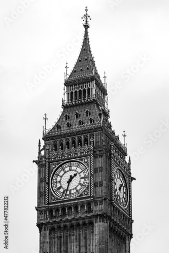 houses of parliament with Big Ben in London