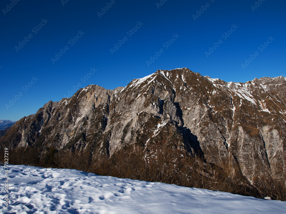 Camminata sul Monte Cuarnan l’ultimo giorno dell’anno - Italia