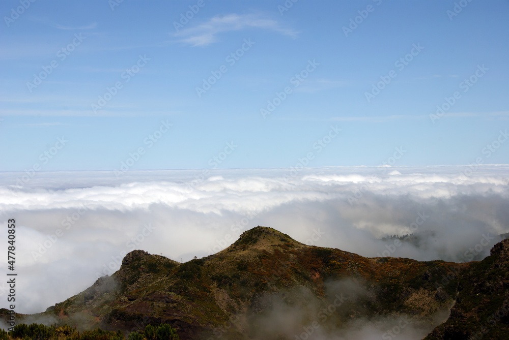 Madeira at the atlantic ozean, view over the clouds, on the way to pico do arieiro (c)WOB Madeira at the atlantic ozean, view over the clouds, on the way to pico do arieiro (c)WOB