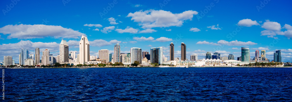 Fototapeta premium San Diego city skyline landscape
