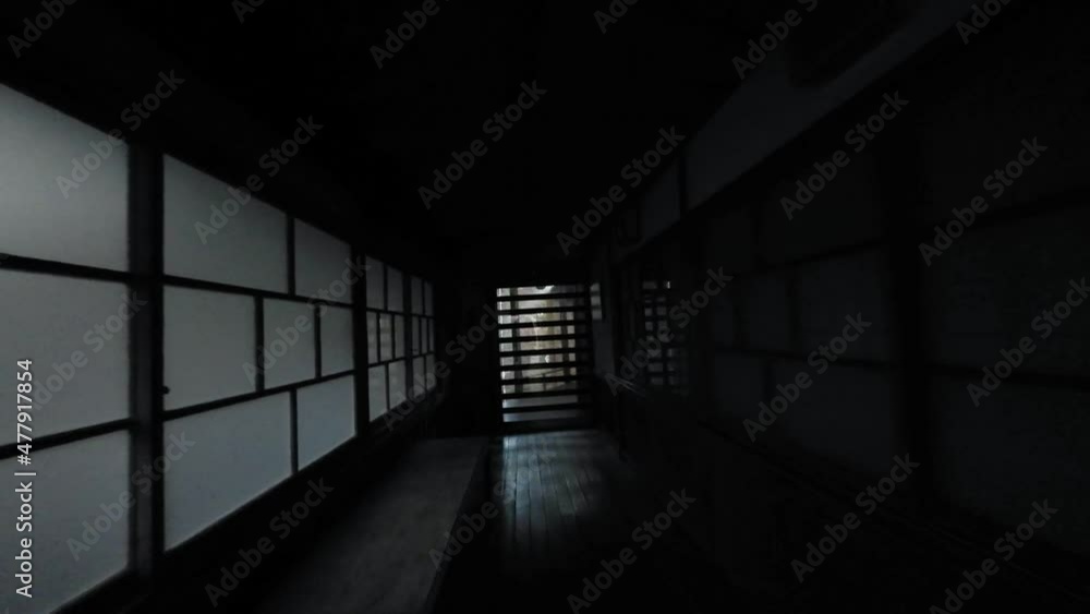 薄暗い日本家屋の廊下 ホラーイメージ 薄暗い日本家屋の廊下 ホラーイメージ