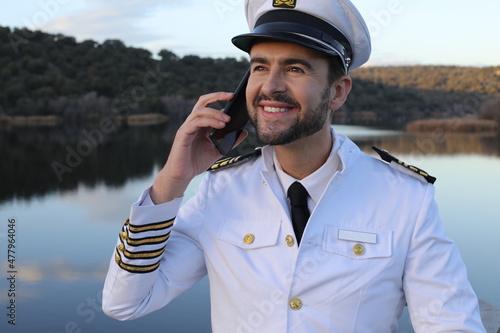 Obraz na płótnie Ship captain making a phone call