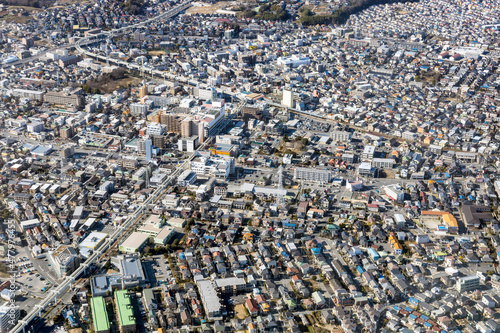 千葉市若葉区役所上空から都賀駅方向を空撮