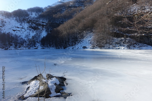 lago santo nel parco del frignano in inverno photo