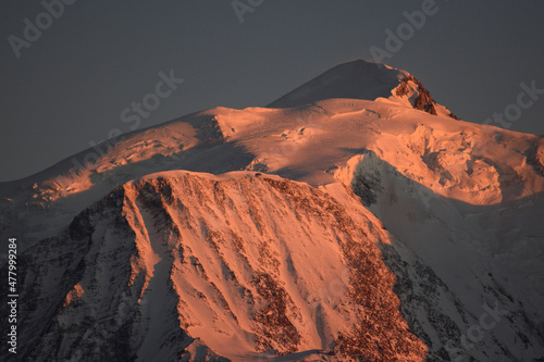 Couché de soleil sur le mont blanc - refuge du gouter