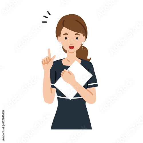 立って書類を手に持って何かひらめいたエステ店員の女性