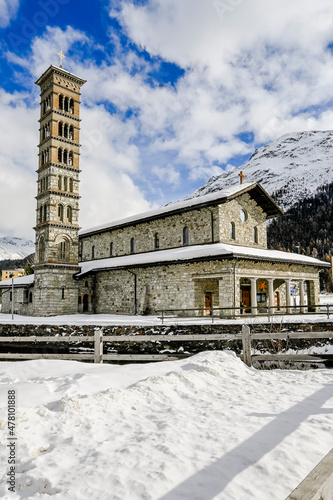 St. Moritz, Kirche, St. Karl Borromäus, Engadin, Oberengadin, St. Moritzersee, Inn, Fluss, Weihnachten, Winterwanderung, Winter, Alpen, Graubünden, Schweiz photo