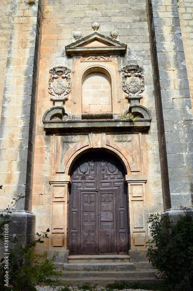 Puerta renacentista de la Colegiata de Santiago en Castellar, provincia de Jaén, españa. Pueblos de Jaén.
