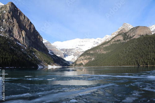 Beautiful day at Lake Louise. Wonderful road trip through Banff and Jasper national park in British Columbia, Canada. An amazing day in Vancouver. What a beautiful nature in Canada. photo