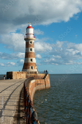 roker pier lighthouse photo