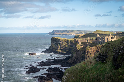 Εκτύπωση καμβά Dunluce Castle on Coastal Cliffs
