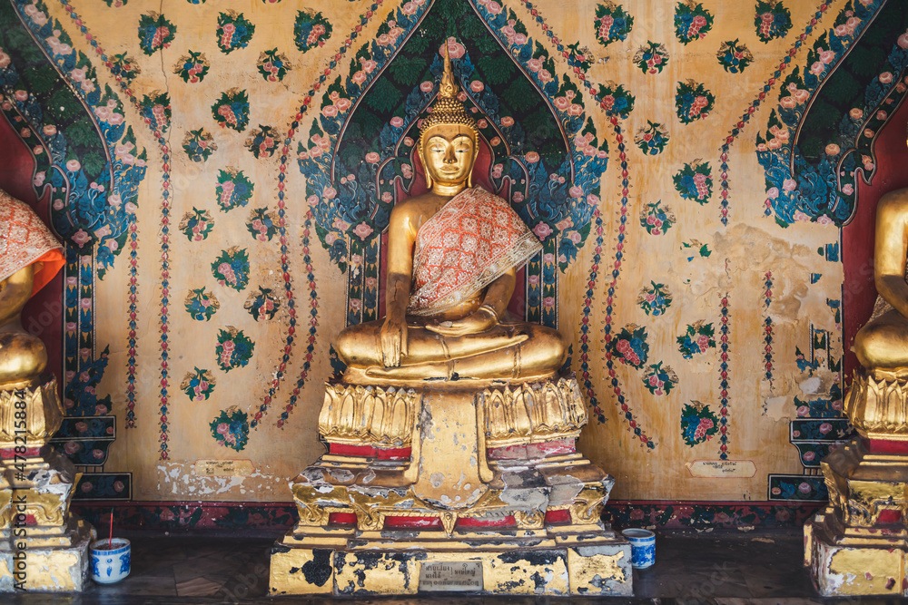 Obraz premium Buddha Statue in Tempel in Bangkok, Thailand