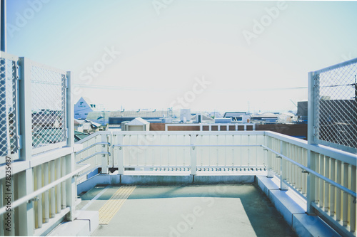 歩道橋からの空の様子