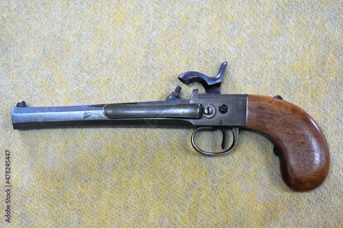 Japanese pistol 銃 拳銃 鉄砲