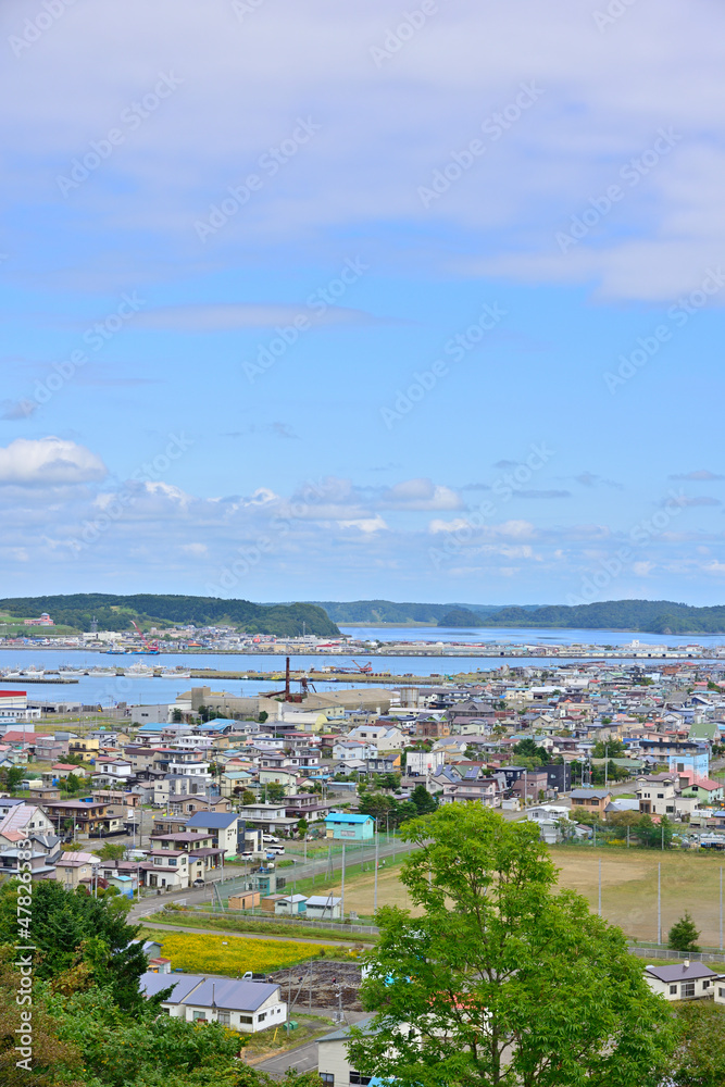 Fototapeta premium 北海道 東部 アイカップから望む厚岸市街 