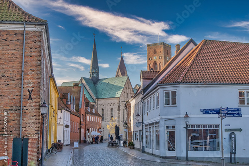 Obraz na plátně Cathedral in old medieval city Ribe, Denmark