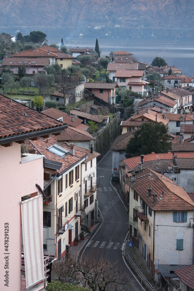 Ossuccio panorama on the road - Lake Como