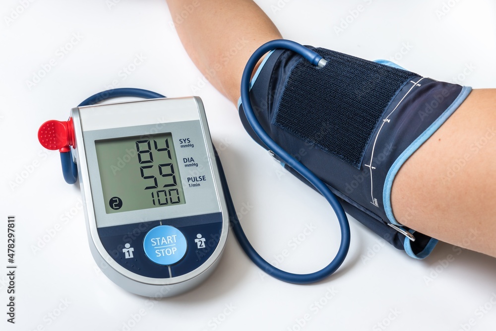 Blood pressure monitor with low pressure level - hypotension con Blood pressure monitor with low pressure level - hypotension con