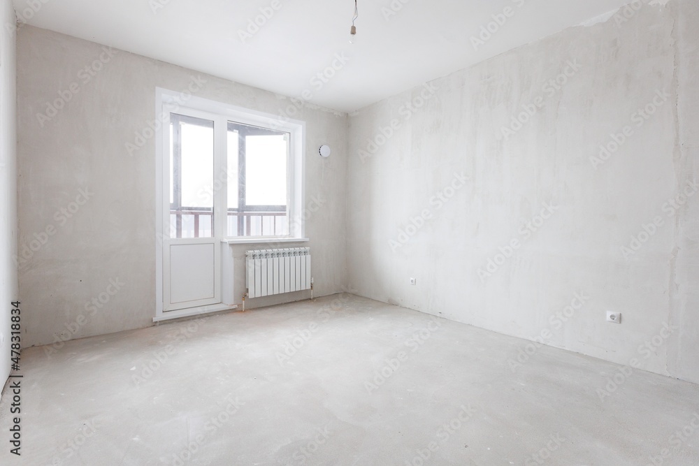 Obraz premium interior of the apartment without decoration in gray colors