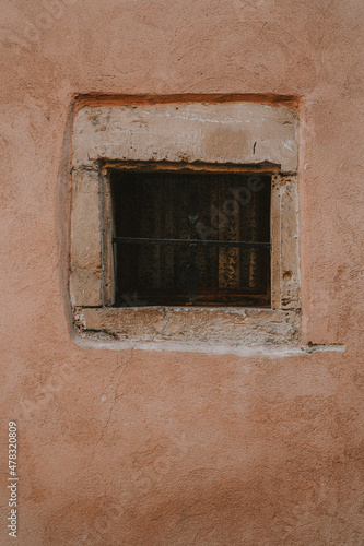 old window © Arturo