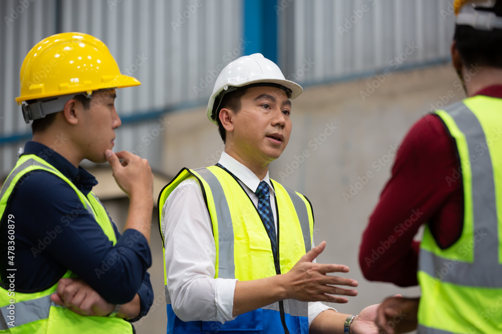 warehouse worker meeting warehouse worker meeting