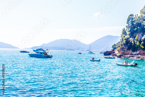 Fototapeta Naklejka Na Ścianę i Meble -  Gulf with many yachts and boats near beach o of Italy