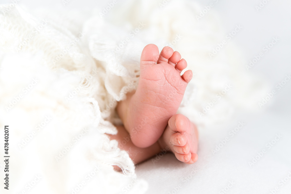 Noworodek newborn - obrazy, fototapety, plakaty 